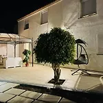 Kerart House Pensjonat 3*